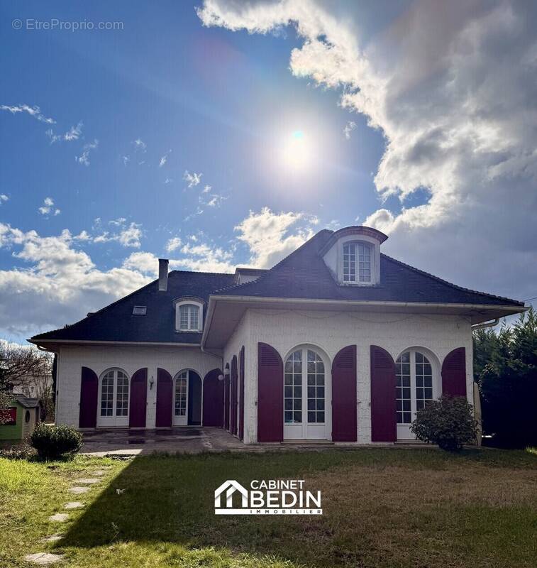 Maison à BELIN-BELIET