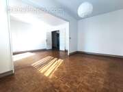 Appartement à VILLETANEUSE