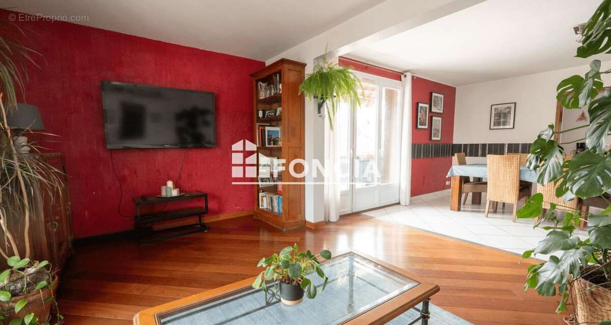 TOURNON sud, bel appartement lumineux de 120 m2 - photo 2