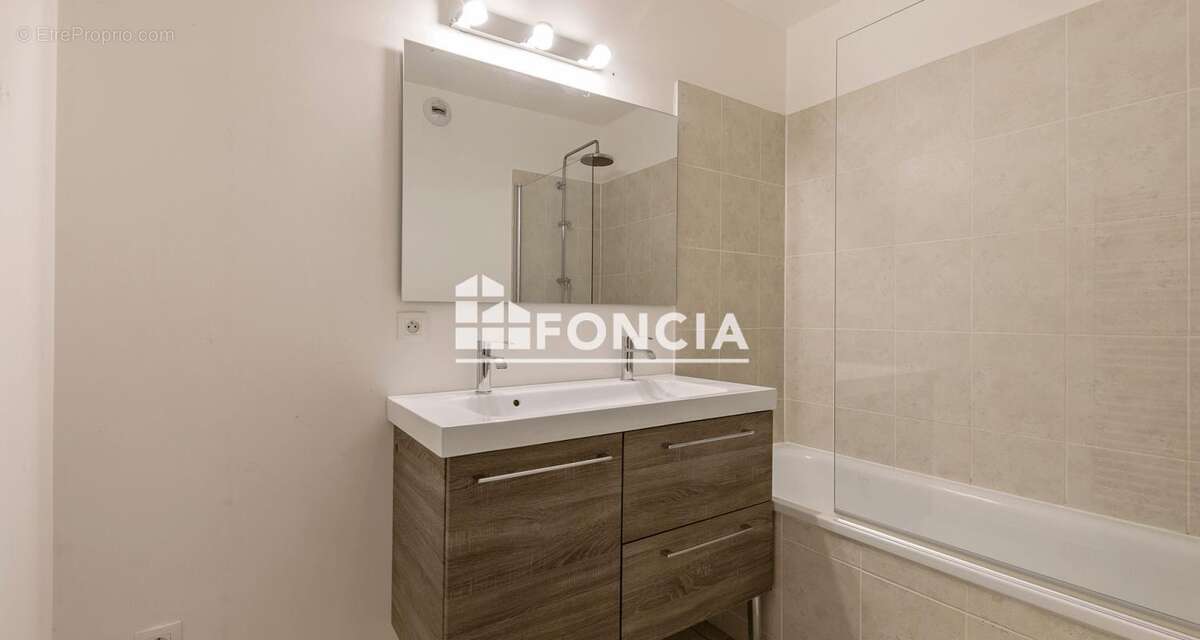 Appartement à DEVILLE-LES-ROUEN