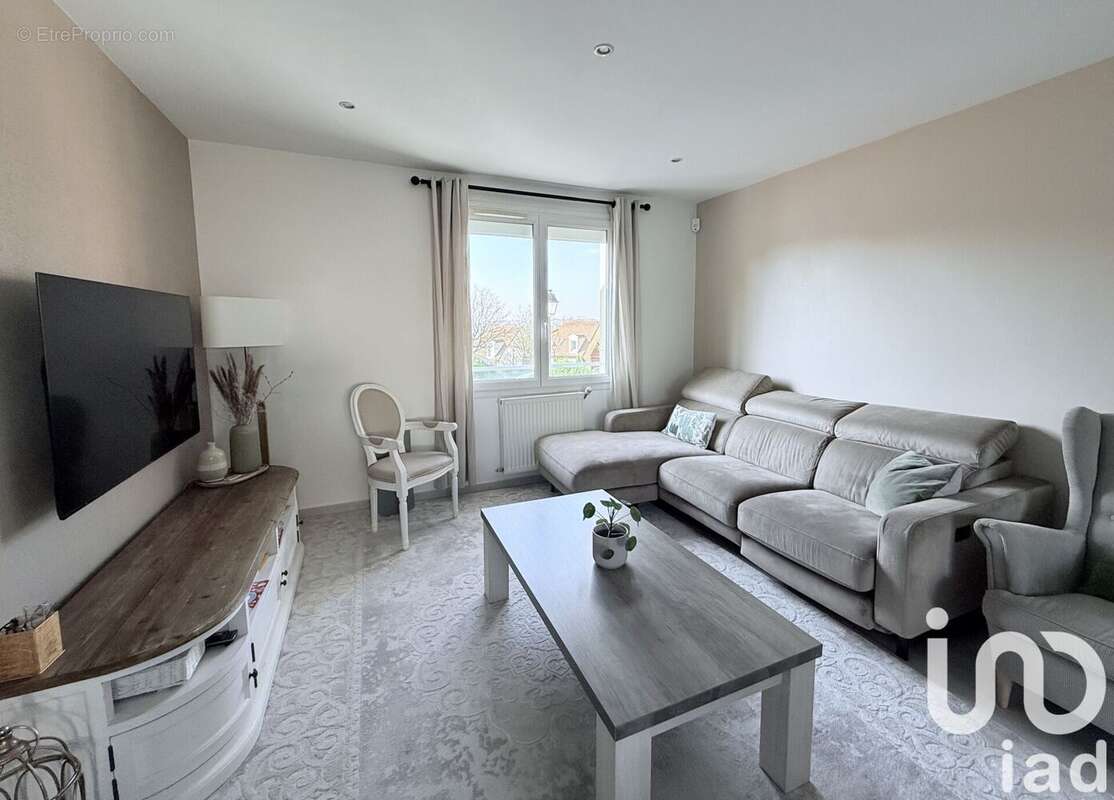 Photo 2 - Maison à SAINT-PIERRE-DU-PERRAY