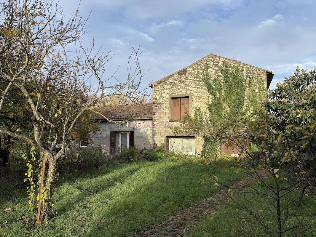 Maison à NEUVILLE-DE-POITOU