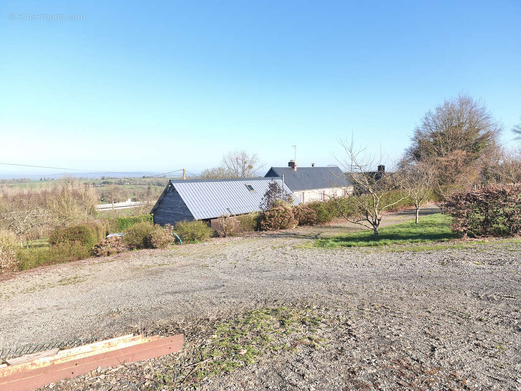 Maison à MONTABOT