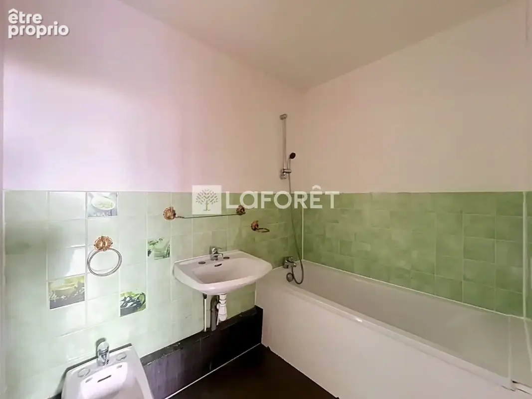 Appartement Villejuif 5 pièce(s) 85.48 m2 - photo 13