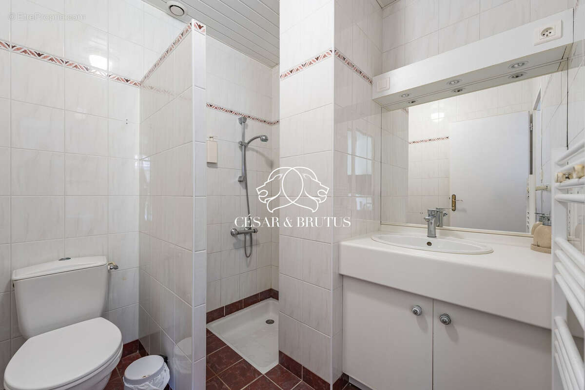 Maison à SAINT-HILAIRE-DE-BRENS