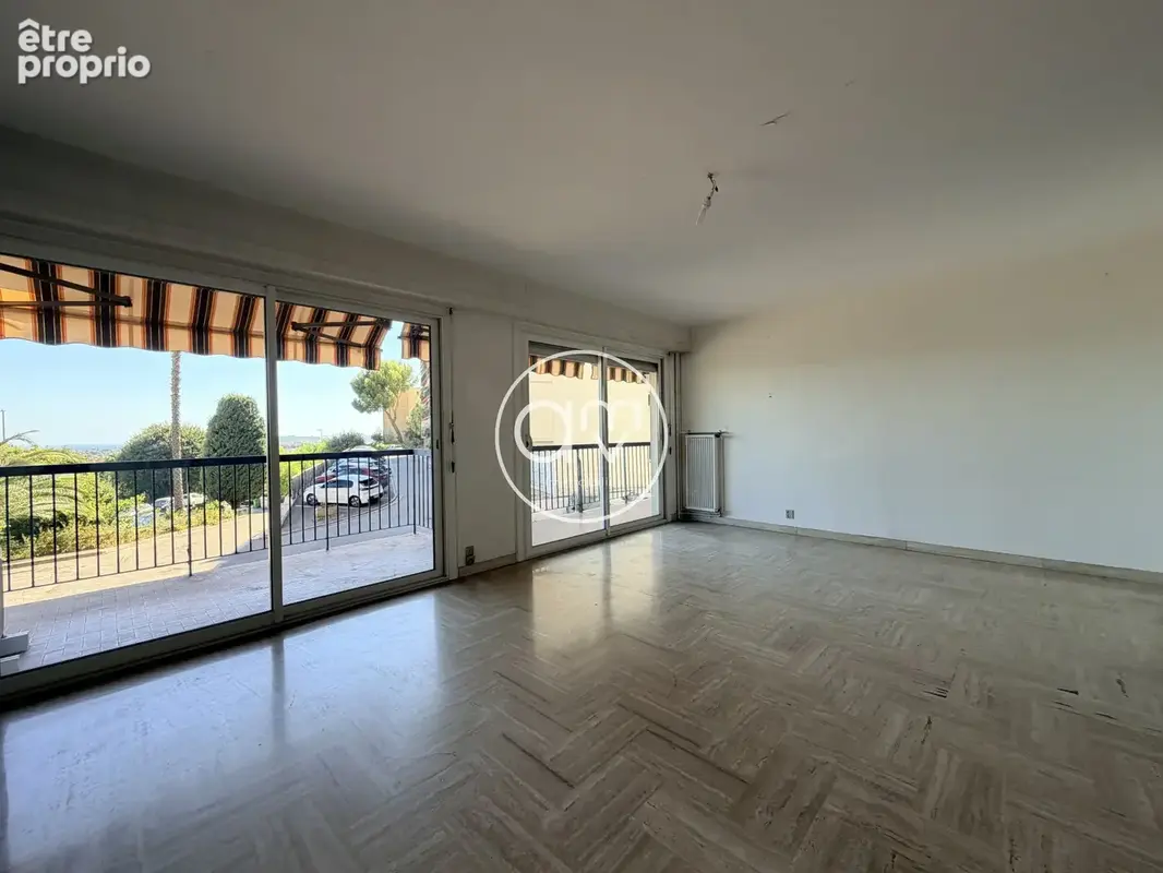 Appartement T4 sur les hauteurs de TOULON avec terrasse, stationnement et cave - photo 2