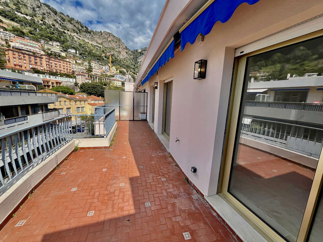 Appartement à BEAULIEU-SUR-MER