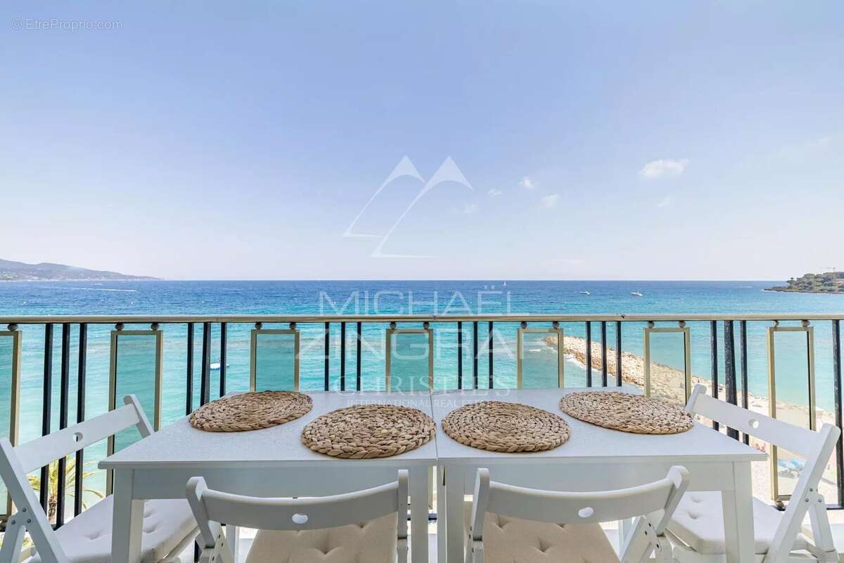 Appartement à ROQUEBRUNE-CAP-MARTIN
