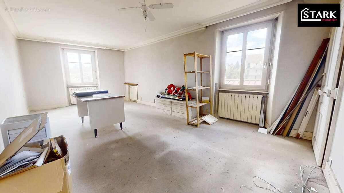 Appartement 95 m² à Colombier-Fontaine  - photo 4