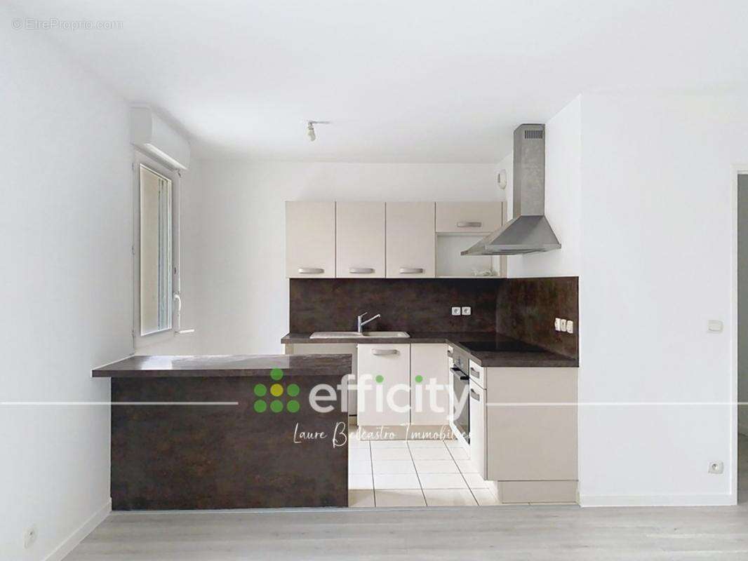 Appartement à BRIE-COMTE-ROBERT