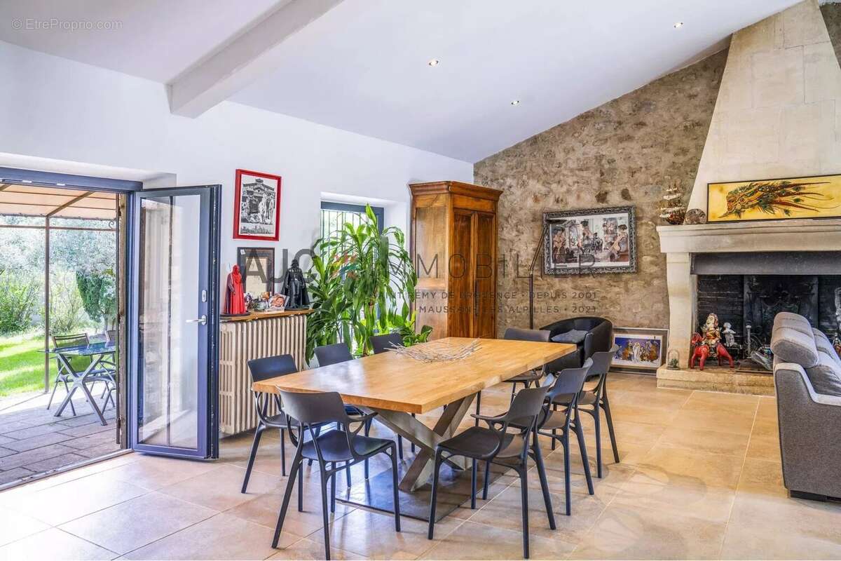 Maison à EYGALIERES