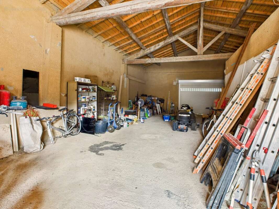 Maison à VILLESEQUE-DES-CORBIERES