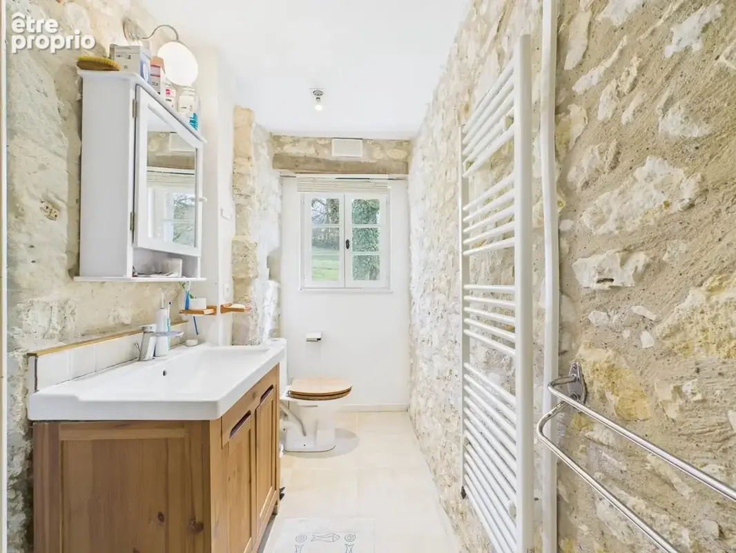 Maison en pierre magnifiquement rénovée près d'un village - photo 13
