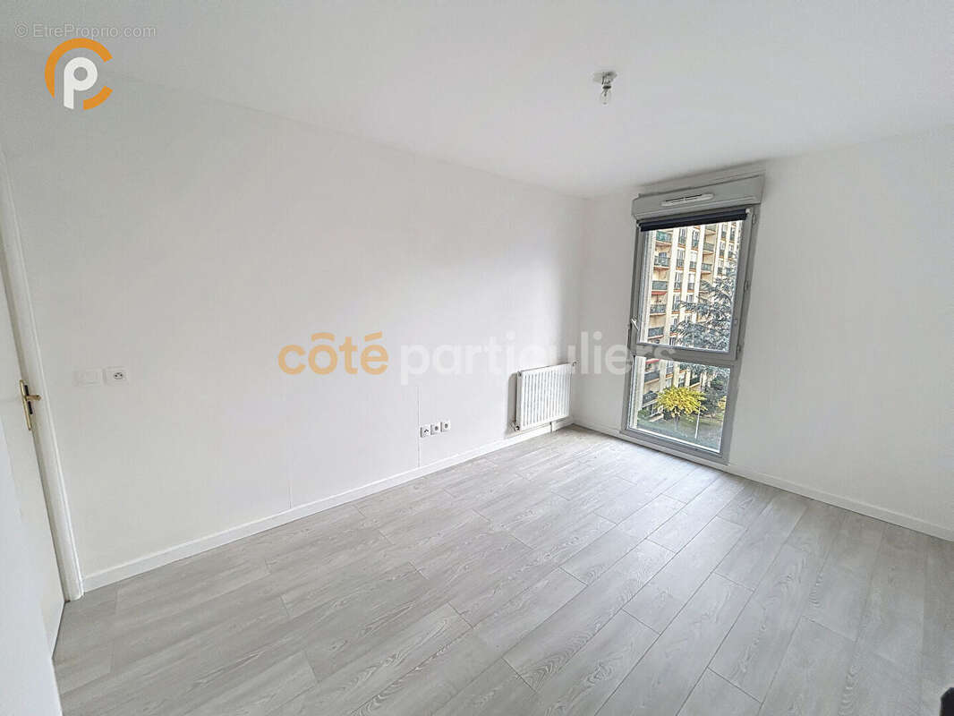 Appartement à IVRY-SUR-SEINE