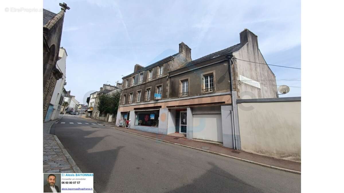 Ensemble immobilier mixte 420 m² – Centre-ville de Châteauneuf-du-Faou - photo 2