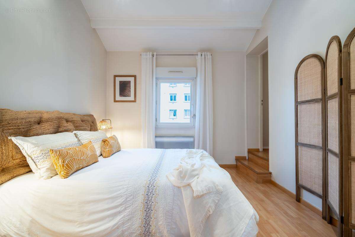 Maison à TASSIN-LA-DEMI-LUNE