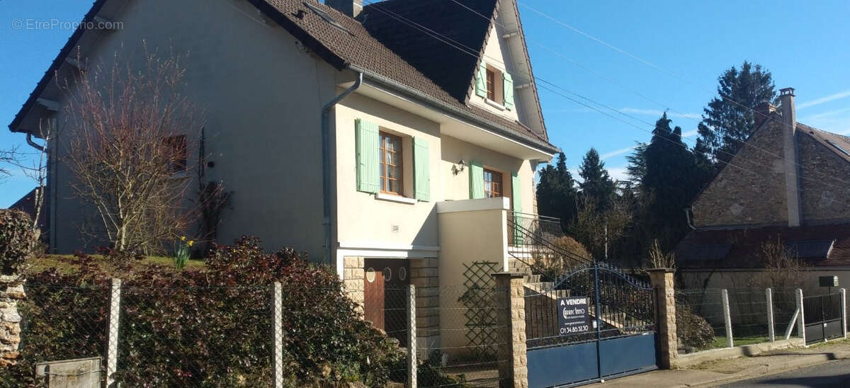 Maison à AUTEUIL