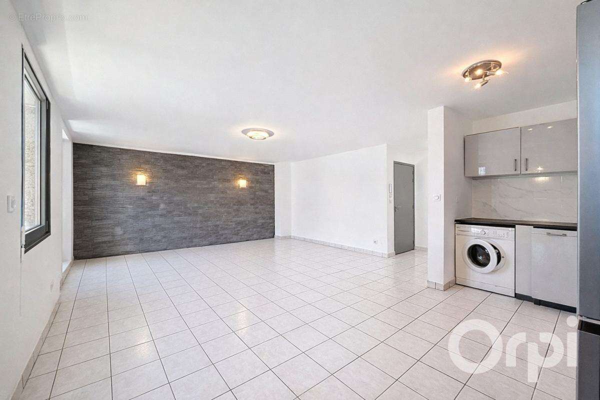 Appartement à ANNEMASSE