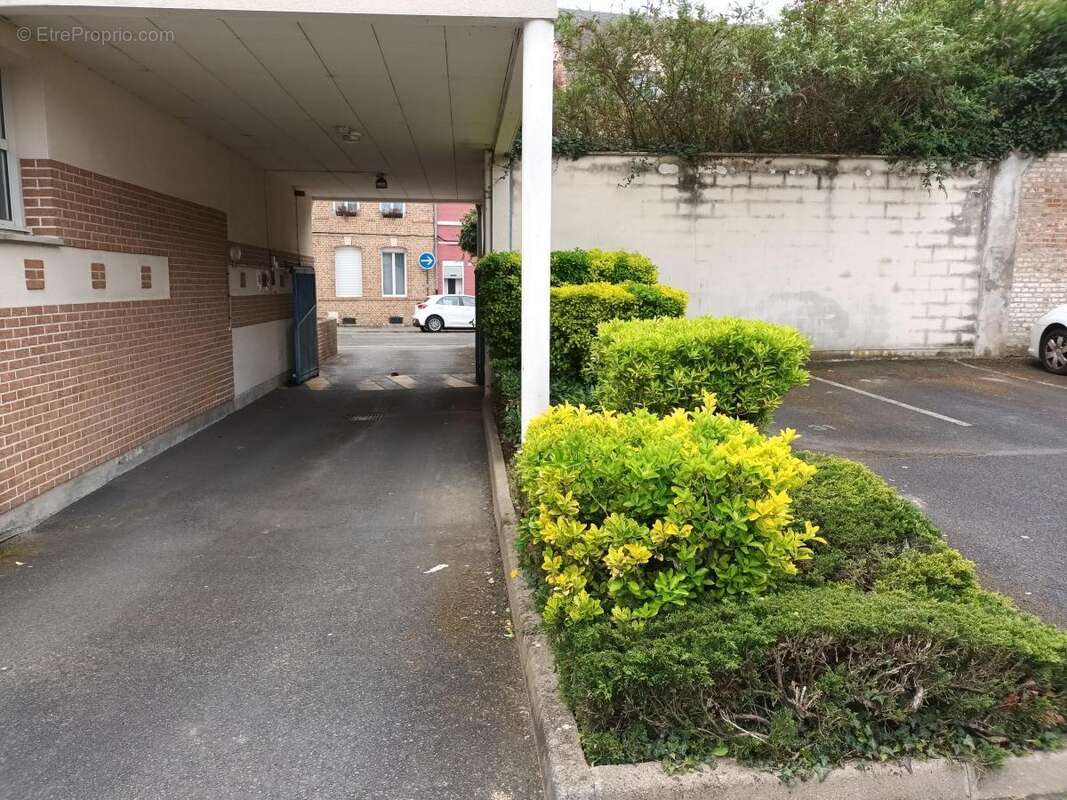 Parking 12 m² à Amiens  - photo 2