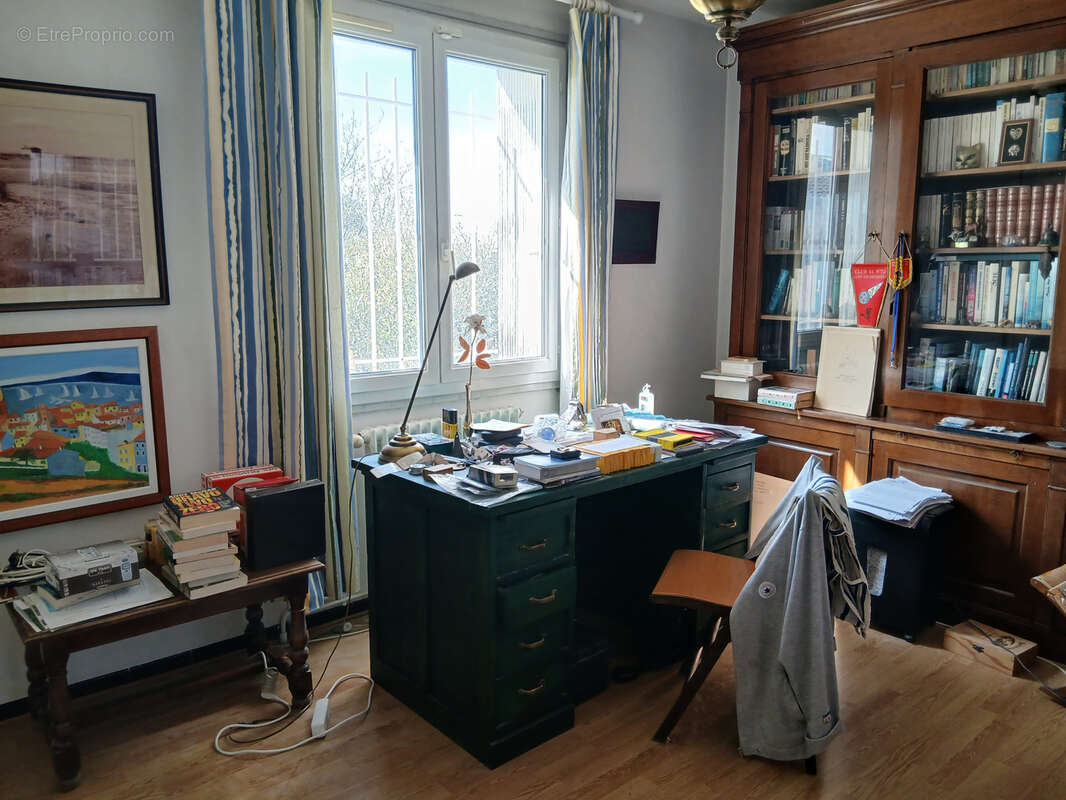 Maison à SAINT-HILAIRE-DE-BRETHMAS