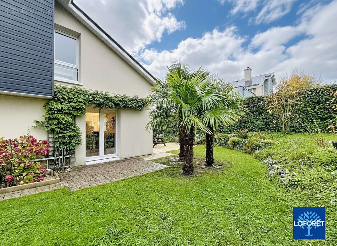 Maison à HEROUVILLE-SAINT-CLAIR