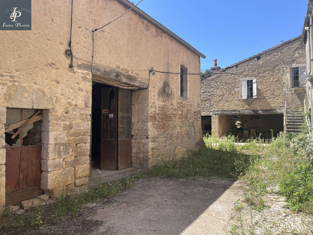 Maison à CHAMBOLLE-MUSIGNY