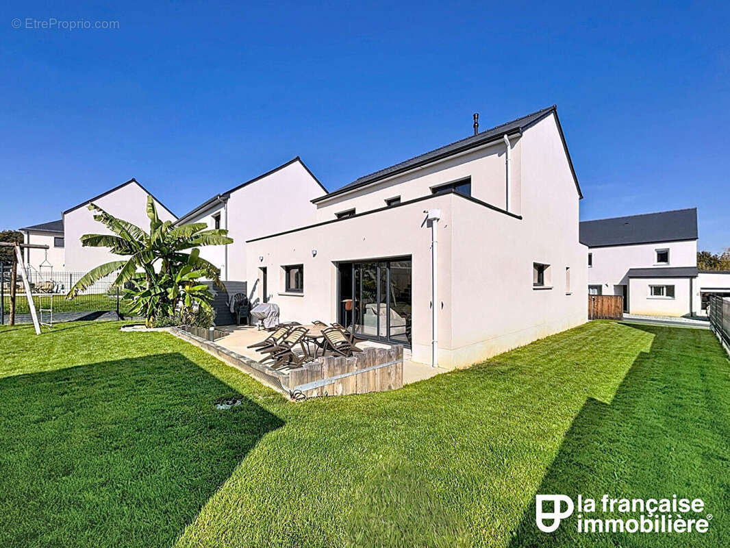 Maison à SAINT-AUBIN-DU-PAVAIL