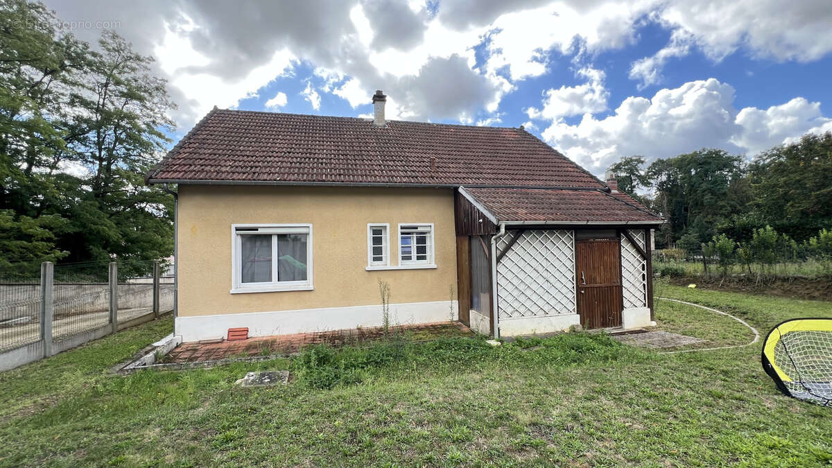 Maison à LA FERTE-ALAIS