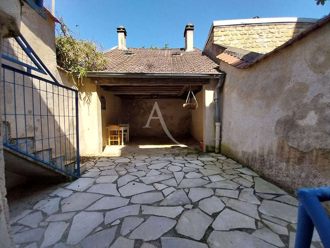 Maison à MEULAN