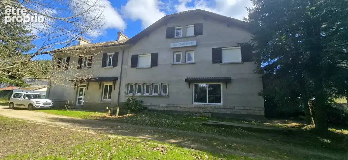 Gite de 576 m2 proche du centre ville - photo 2