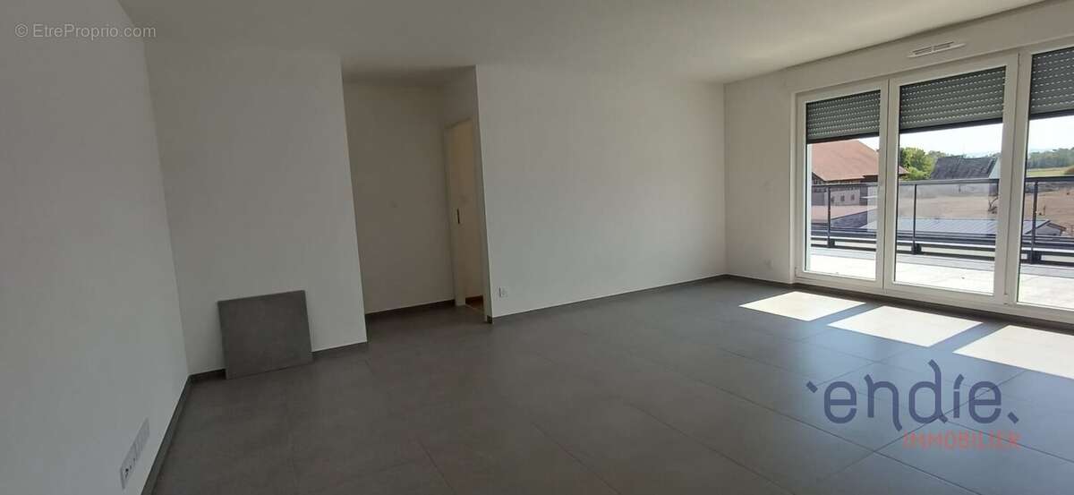 BARTENHEIM-LA-CHAUSSÉE  Magnifique appartement 5 pièces en attique avec terrasse de 27 m²  Disponible immédiatement - photo 9
