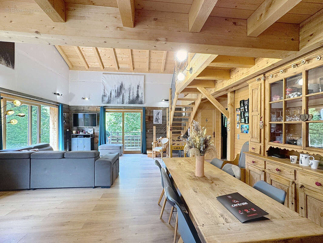 Les Gets - Chalet de 202 m2 - Environnement préservé et lumineux - photo 8