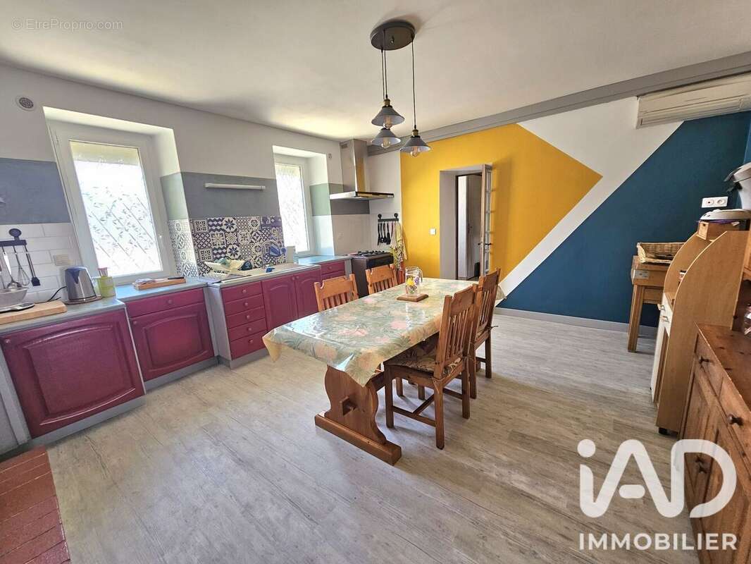 Maison 279 m² à Braud-Et-Saint-Louis  - photo 4