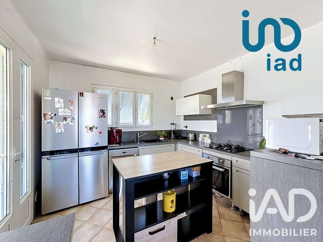Appartement 581 m² à Maclas  - photo 8