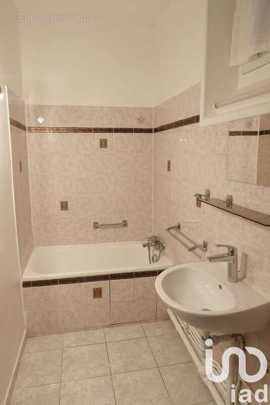 Photo 4 - Appartement à PARIS-19E