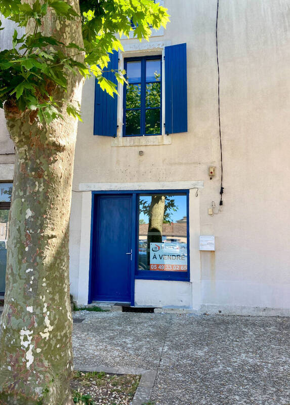 Appartement à COULONGES-SUR-L'AUTIZE