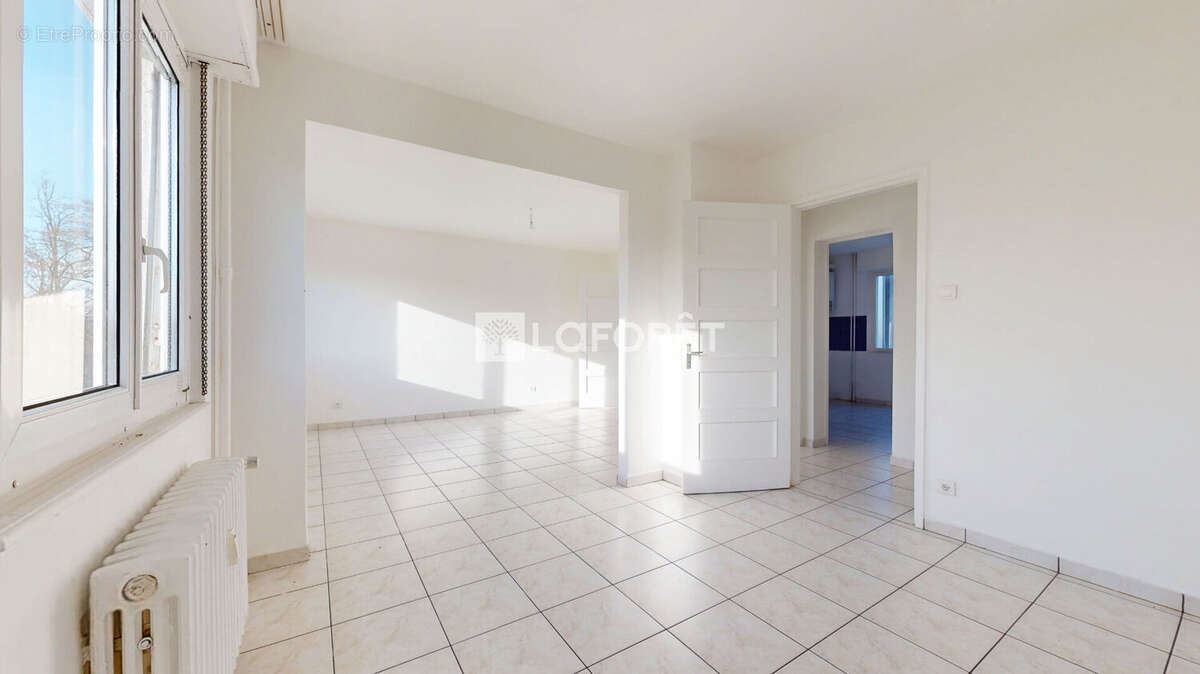 Appartement Schiltigheim 4 pièces 84,97 m2 - Balcon - Grenier - Cave - photo 3