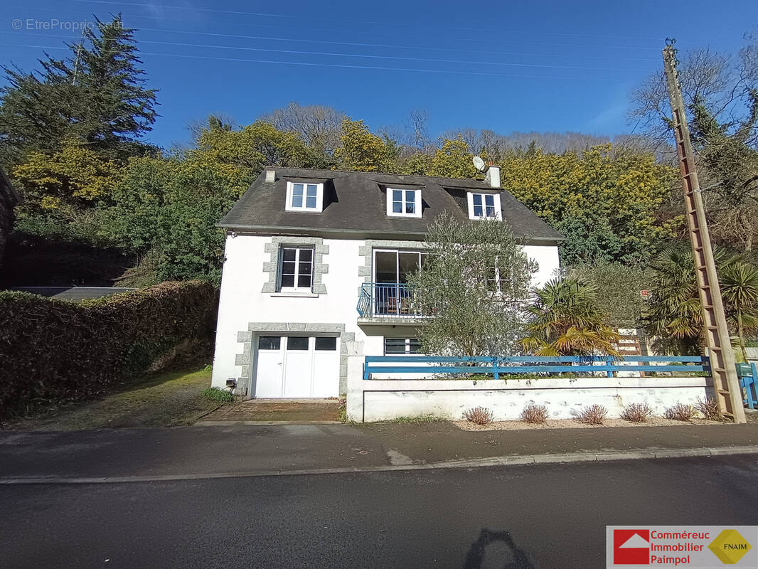 Maison à PLOUEZEC