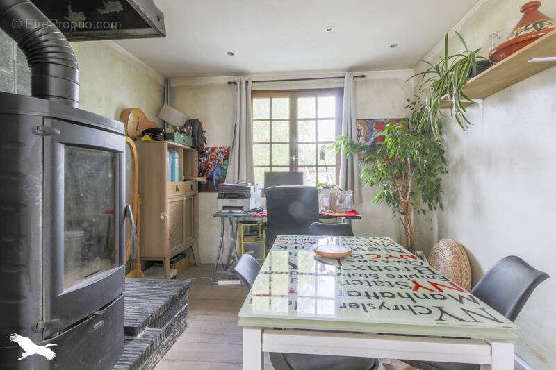 Maison à NESLES-LA-VALLEE