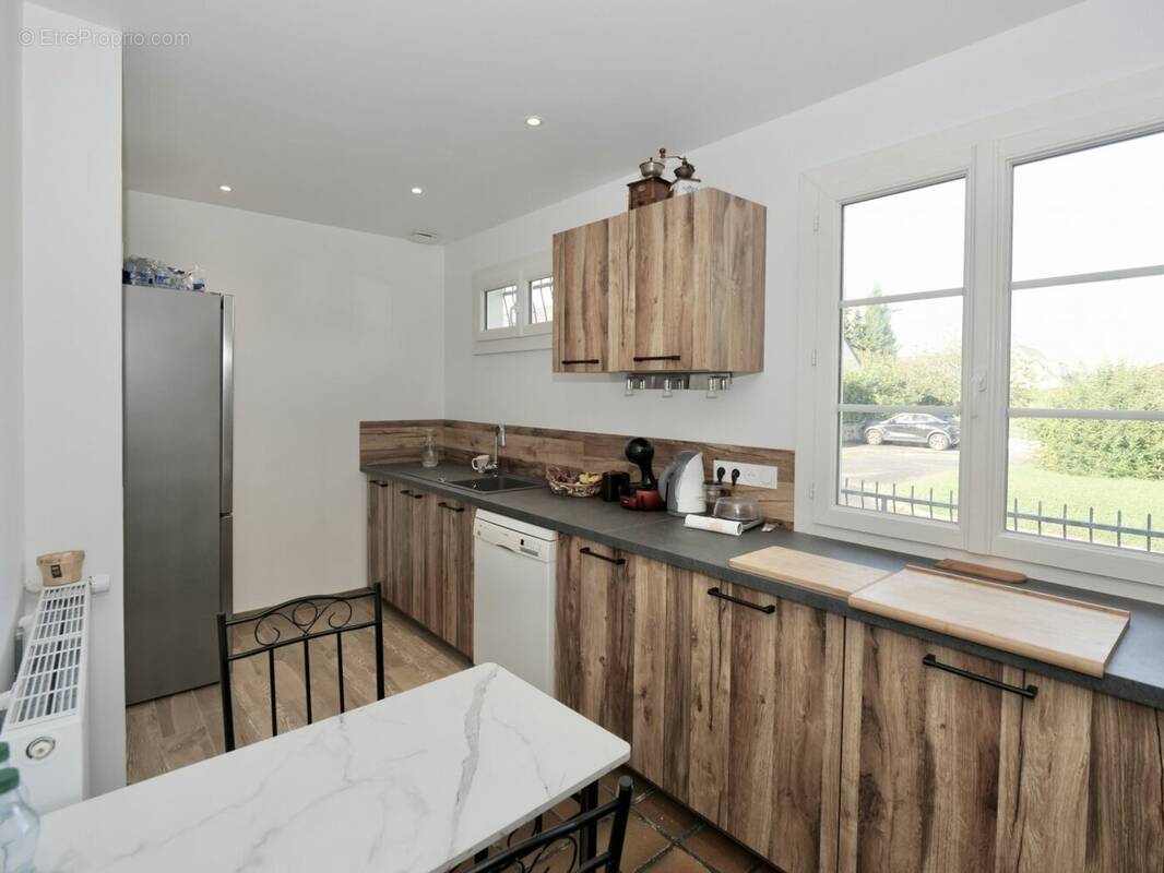 Maison à LE CHATELET-EN-BRIE