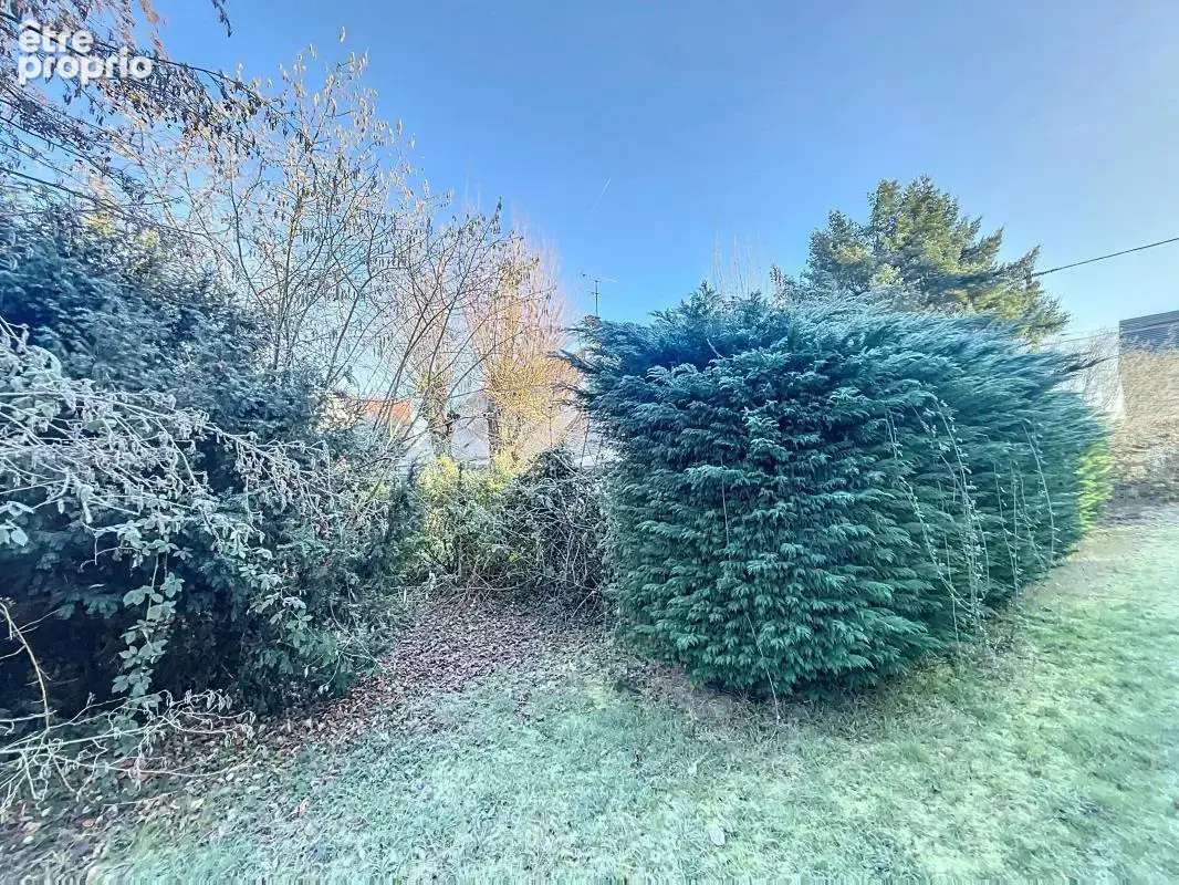 A SAISIR -  Maison de caractère avec grand volume ! - photo 17