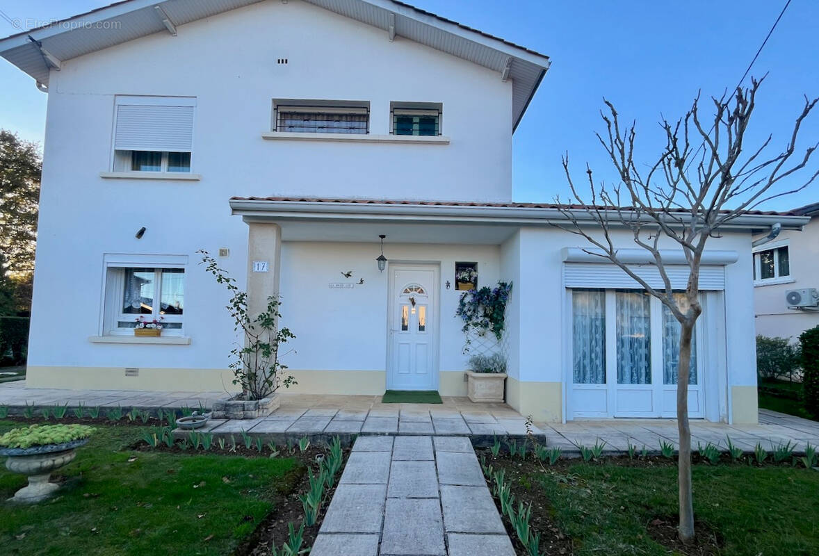 Maison à VILLENEUVE-SUR-LOT