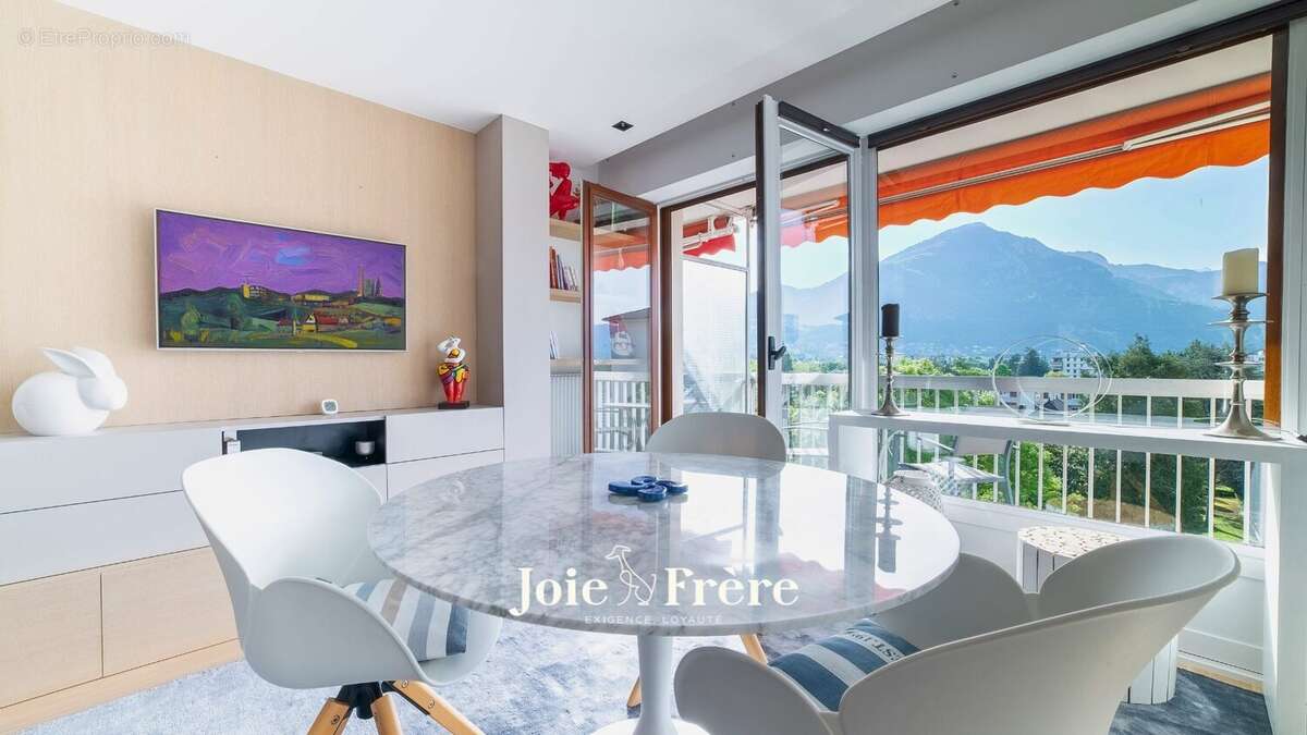 Appartement à ANNECY-LE-VIEUX