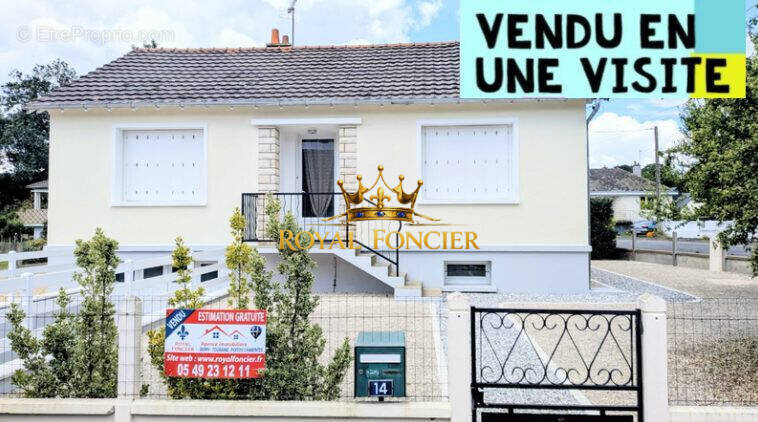 Maison à DANGE-SAINT-ROMAIN