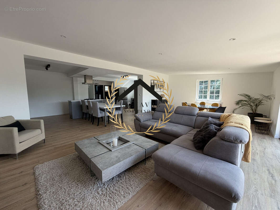Maison 128 m² à Angerville-La-Martel  - photo 6