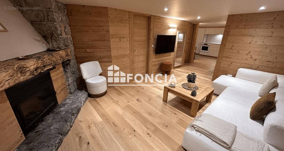 Appartement à LES ALLUES