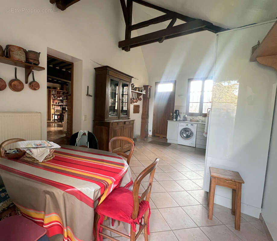 Maison à HOUDAN