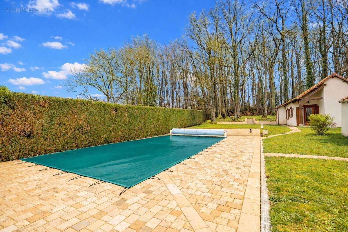 Lieux uniques ® x propriétés privées propose tres belle maison contemporaine de 195 m² - cellettes - photo 8