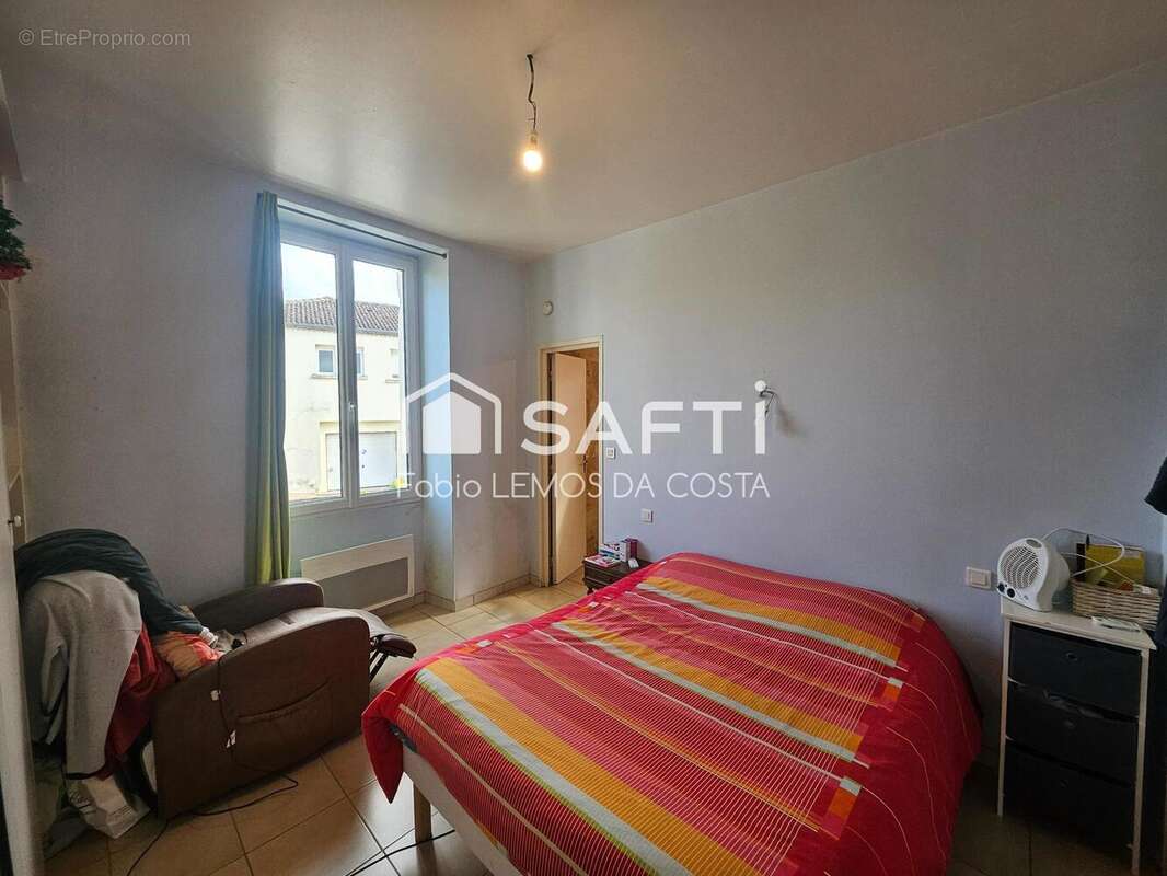 Appartement 570 m² à Gondrin  - photo 9