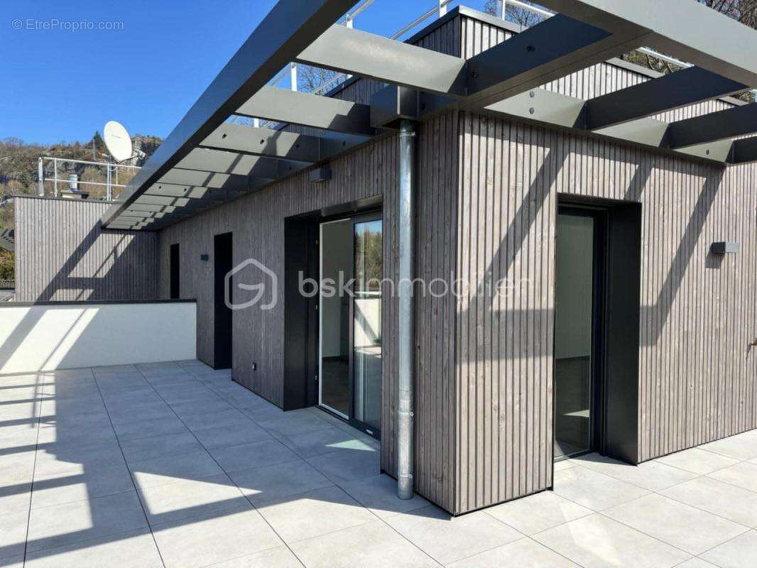 Au cœur de Chambéry – T4 en Rooftop de 94 m² - photo 3